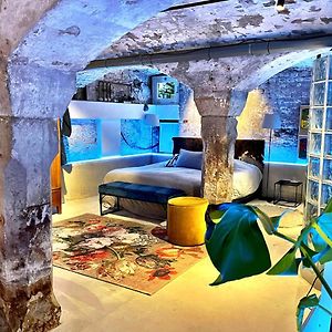 Kamer met een Queen Size Bed